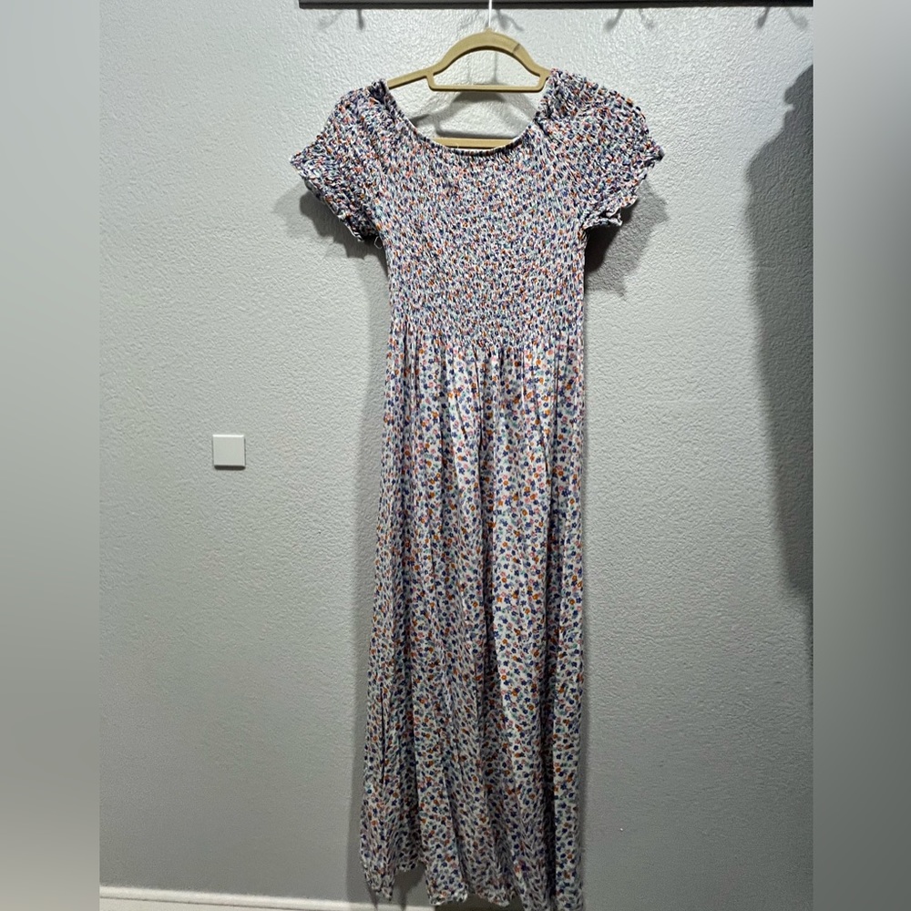 Summer dresses - Picture 2 of 4